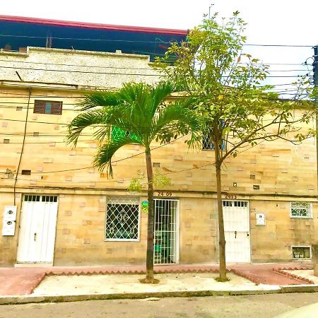 בוקארמנגה Xavihostel מראה חיצוני תמונה