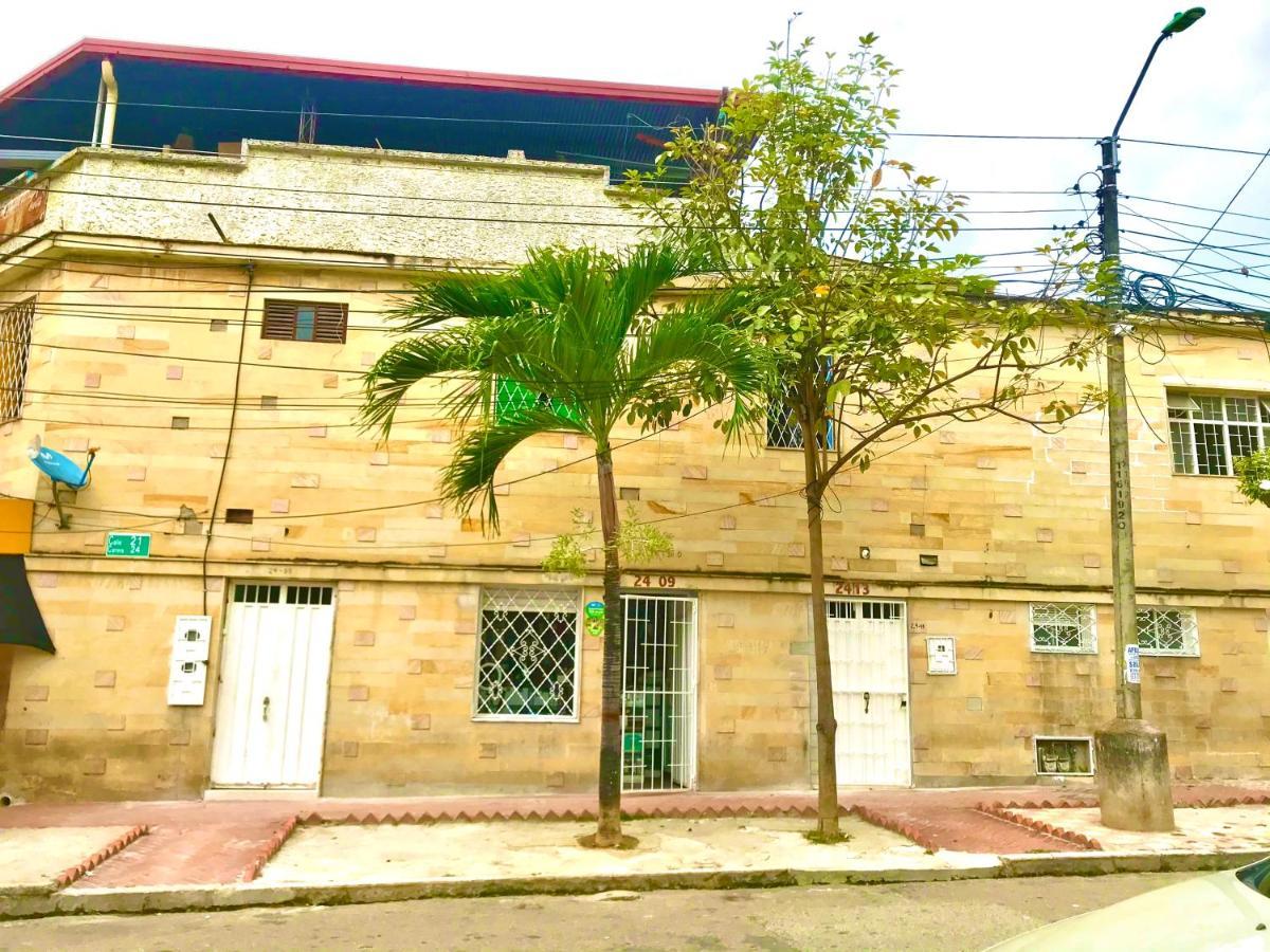 בוקארמנגה Xavihostel מראה חיצוני תמונה