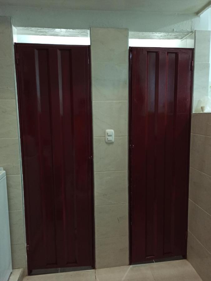 בוקארמנגה Xavihostel מראה חיצוני תמונה