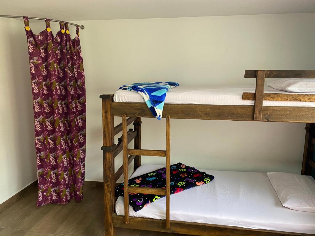 בוקארמנגה Xavihostel מראה חיצוני תמונה